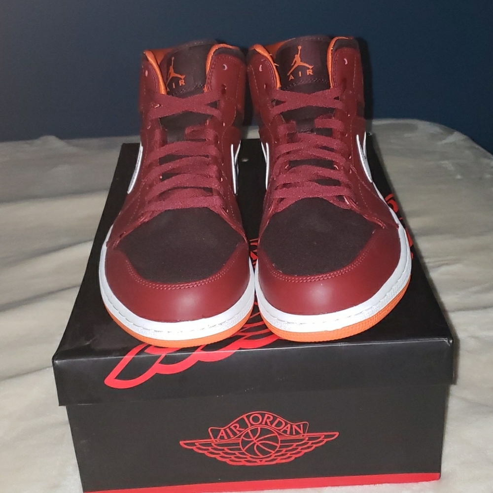 AIR JORDAN RETRO